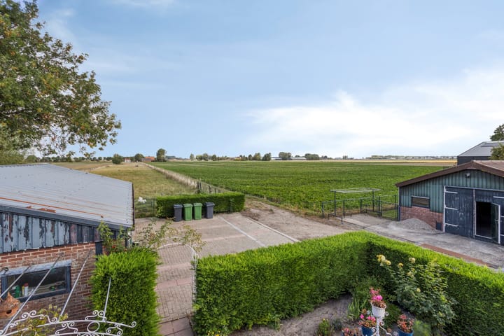 Photo 36 of Middenweg 5