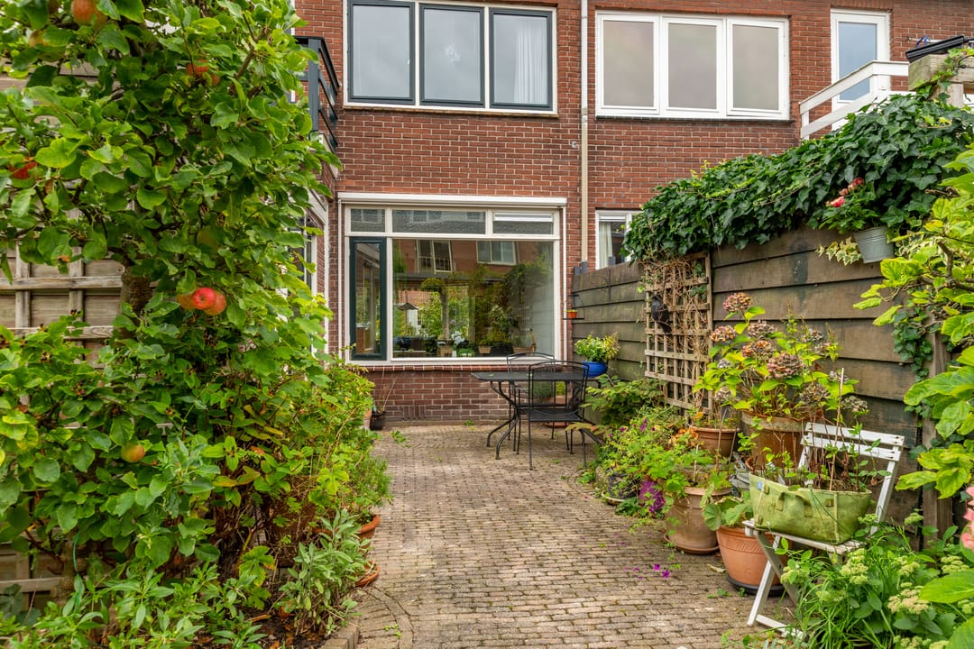 Photo 37 of Gerard Doustraat 42