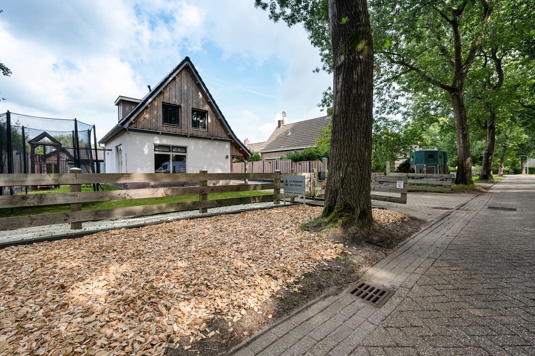Photo 8 of Dorpsstraat 4-D