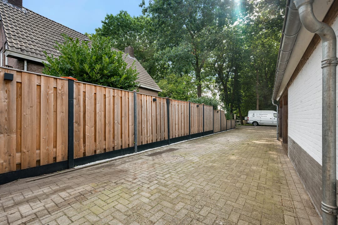 Photo 13 of Dorpsstraat 4-D