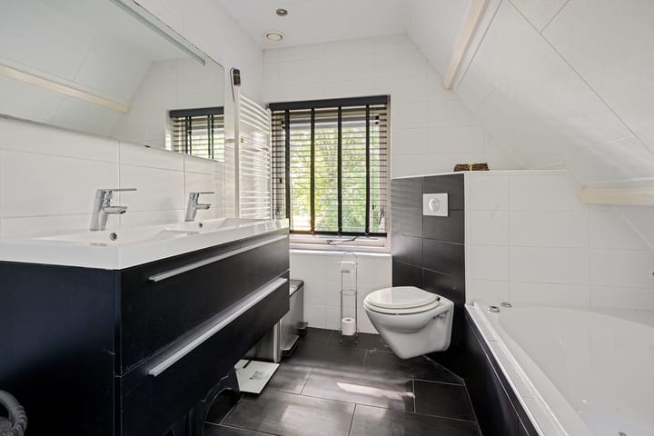 Foto 37 van Dorpsstraat 4-D