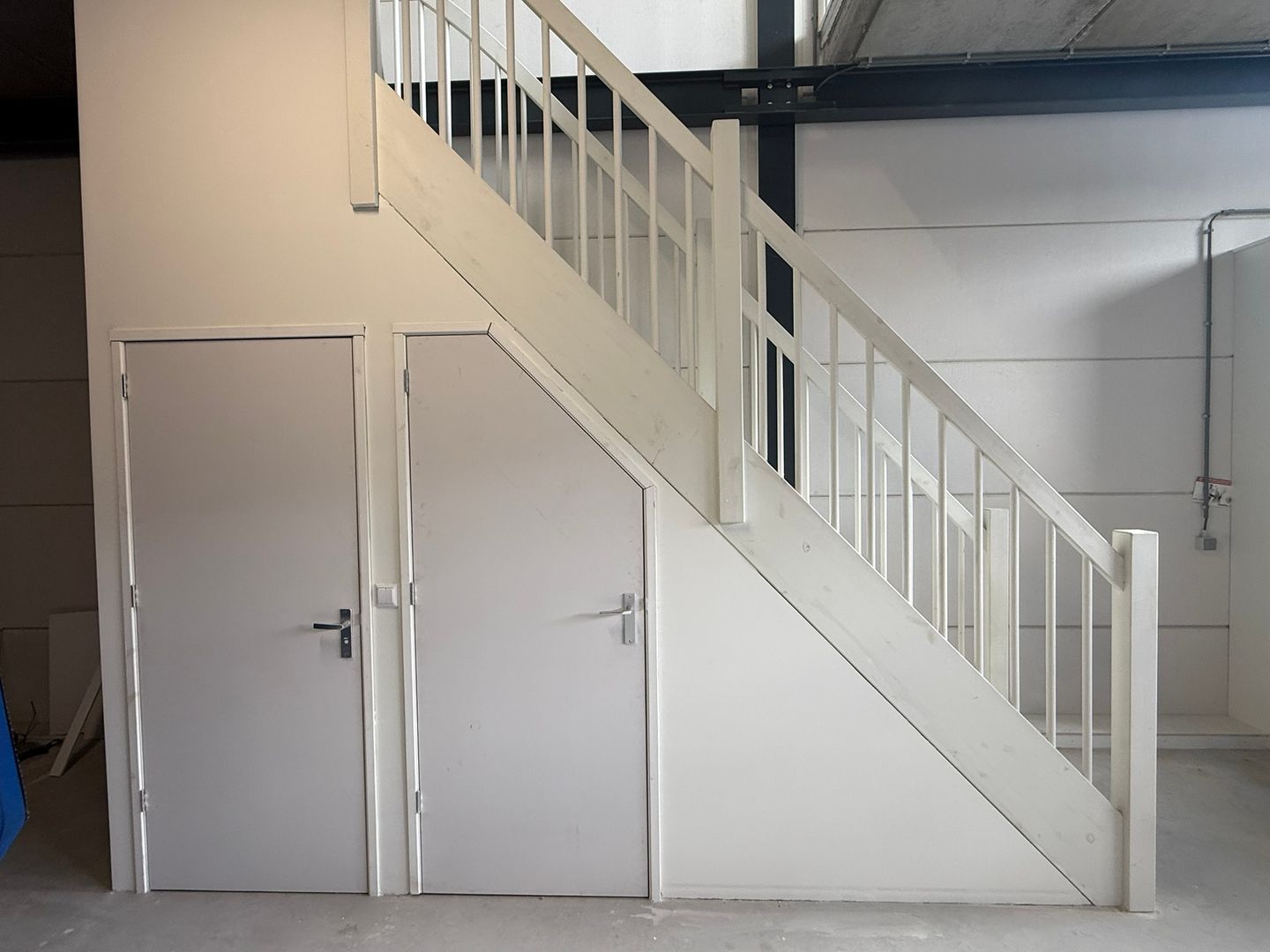 Bekijk foto 3 van Latensteinse Middenweg 37