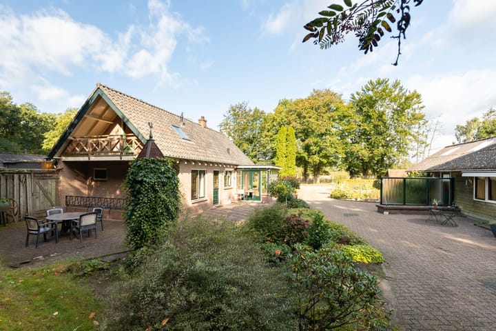 Foto 32 van Hessenweg 23-A