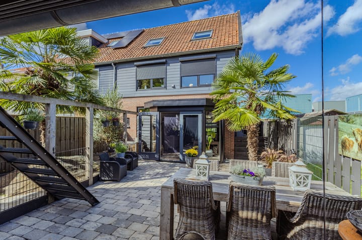 Foto 1 van Helling 12