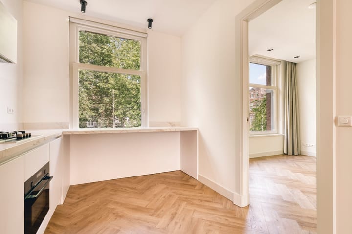 Foto 18 van Eerste Helmersstraat 133-2