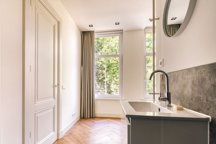 Foto 25 van Eerste Helmersstraat 133-2