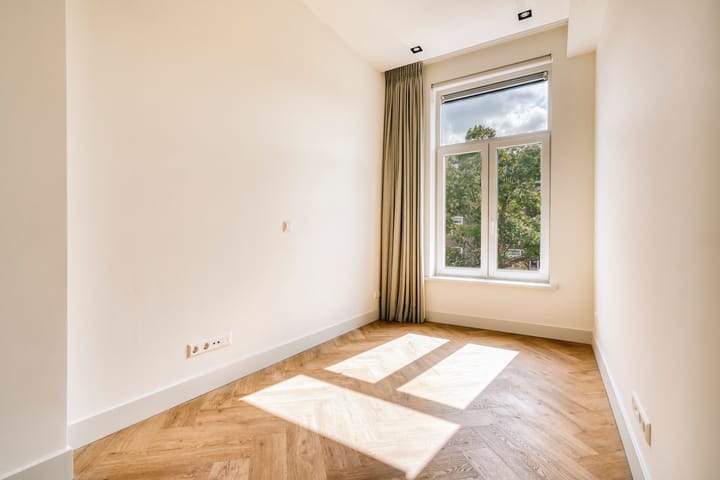 Foto 26 van Eerste Helmersstraat 133-2