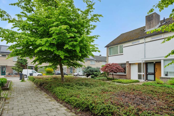 Foto 9 van Roerdompstraat 8