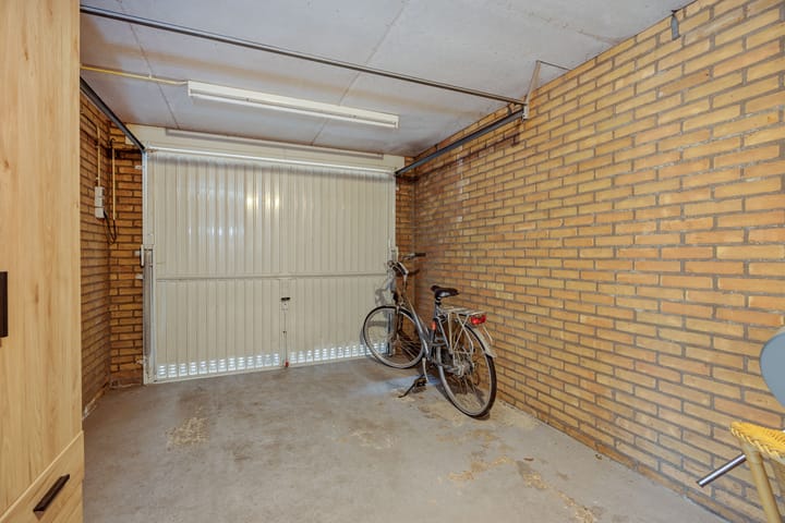 Foto 19 van Roerdompstraat 8