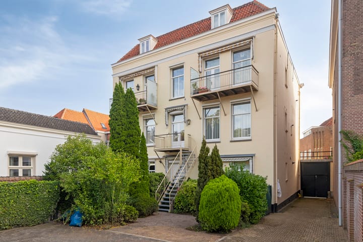 Photo 2 of Steenbergsestraat 29-A