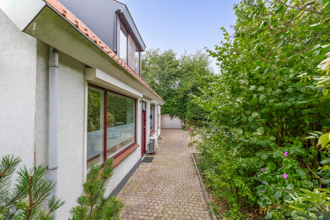 Photo 11 of Generaal Snijdersstraat 2