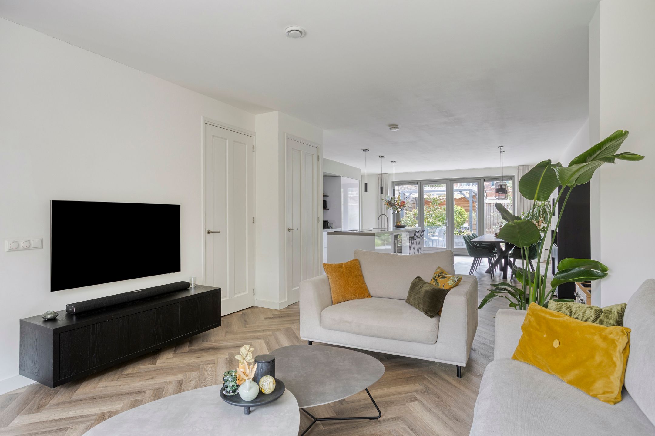 Photo 3 of Pieter Zeemanpark 25