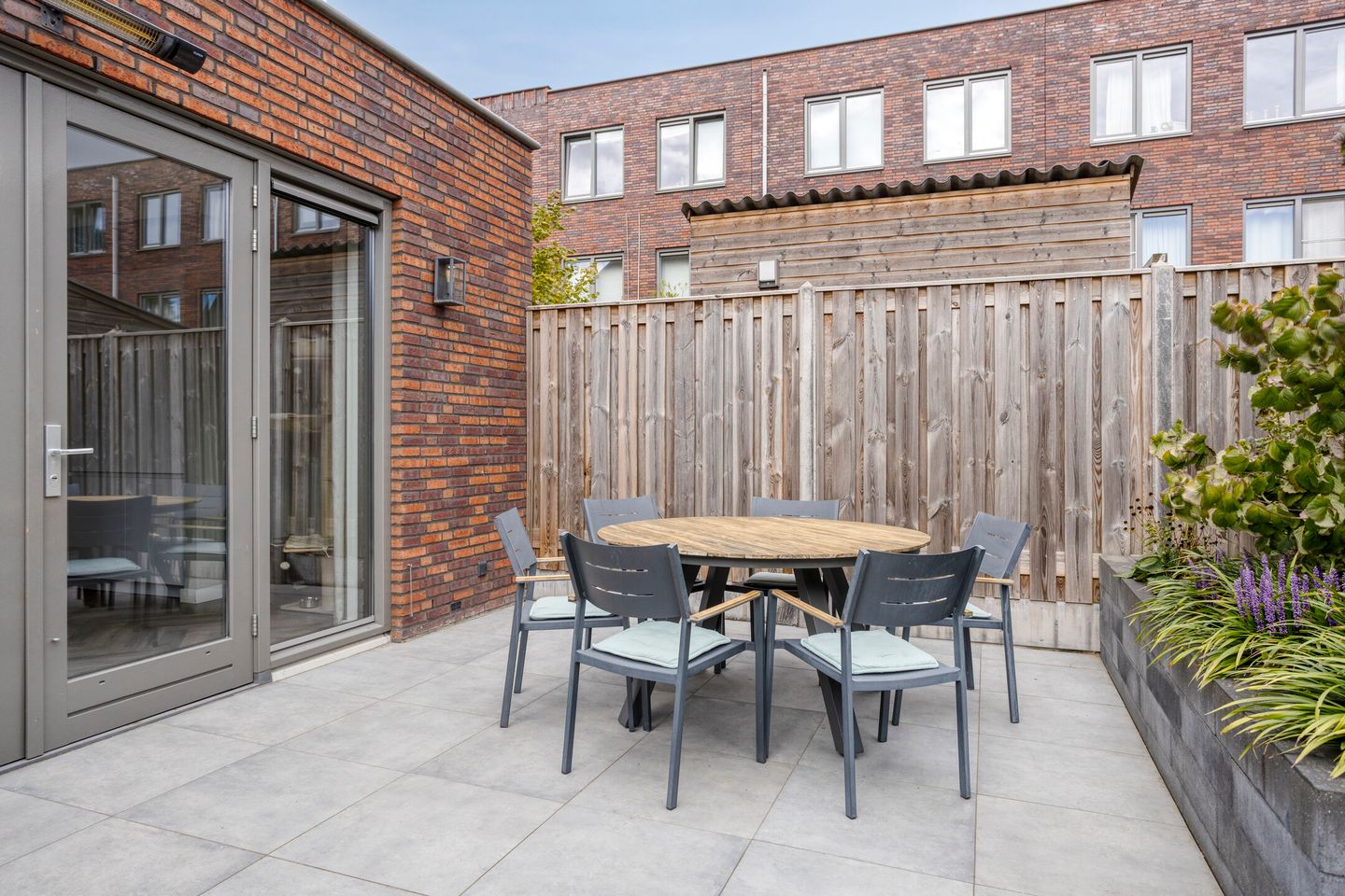 Photo 14 of Pieter Zeemanpark 25