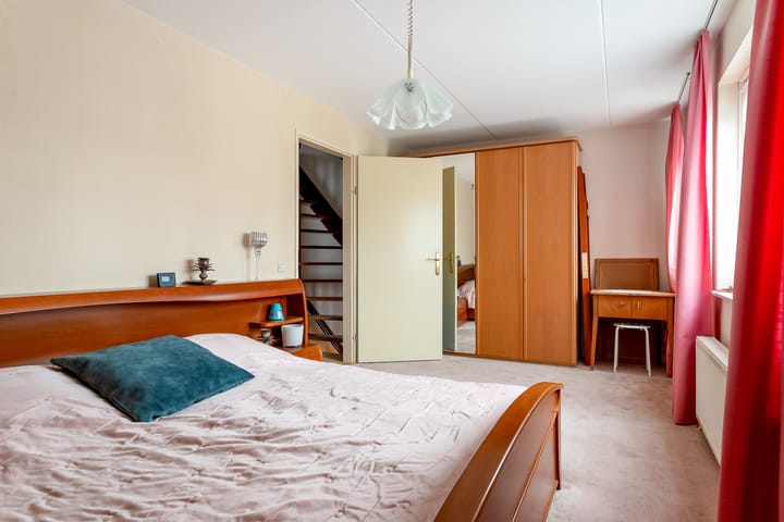 Photo 32 of Katwoudestraat 1