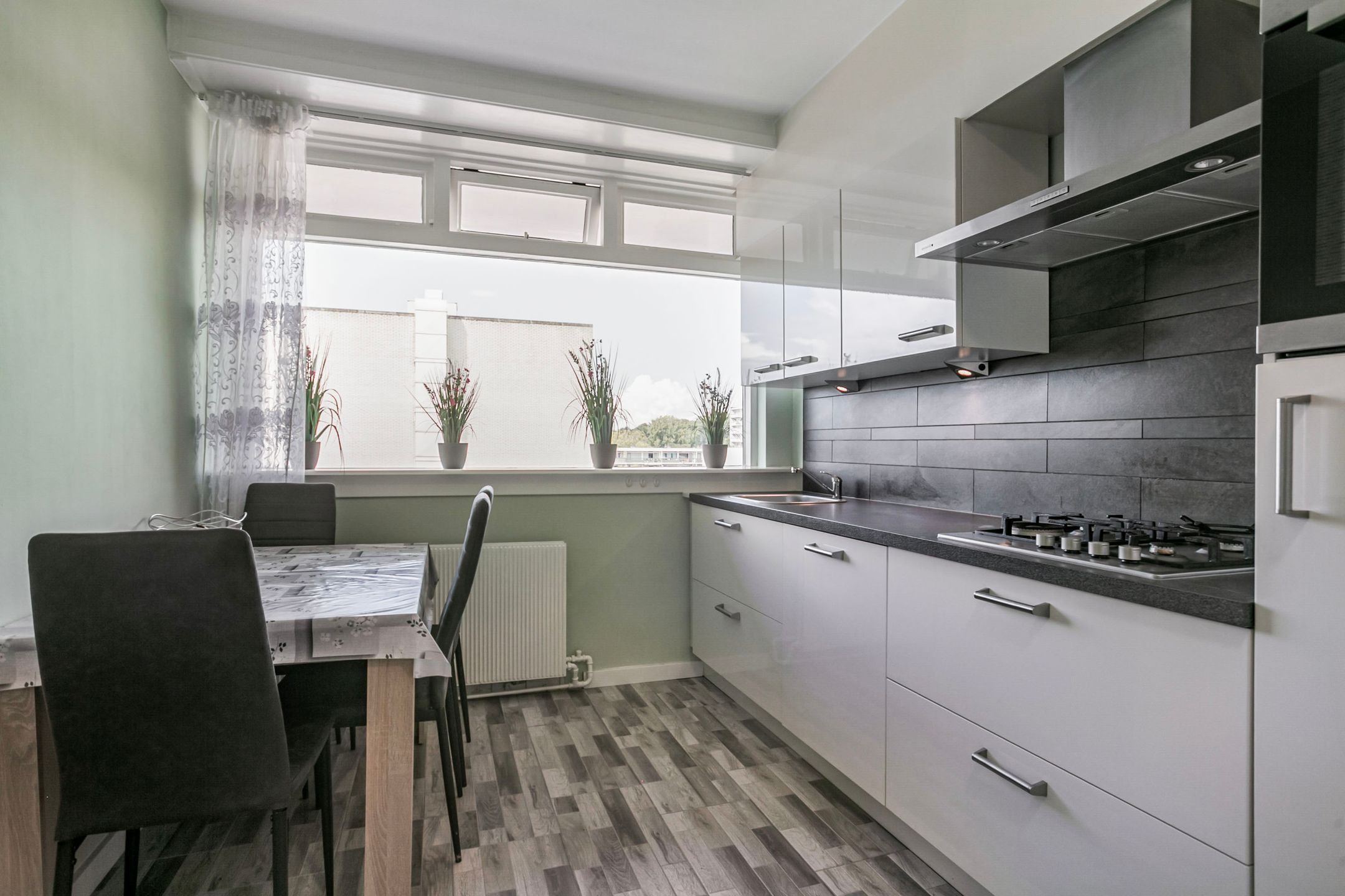 Photo 9 of Van Borselenstraat 44