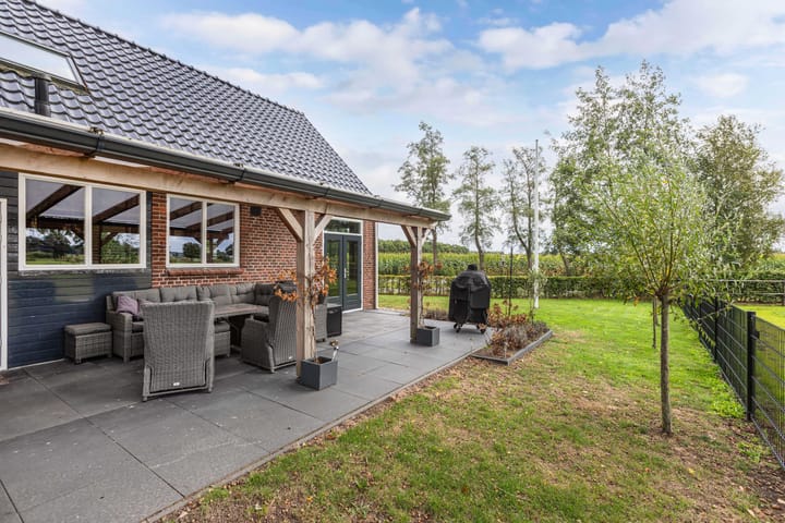 Photo 43 of Oldeberkoperweg 15