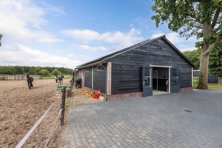 Photo 47 of Oldeberkoperweg 15