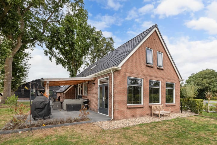 Photo 55 of Oldeberkoperweg 15