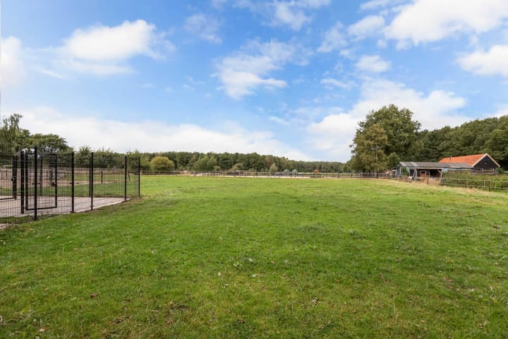 Photo 58 of Oldeberkoperweg 15