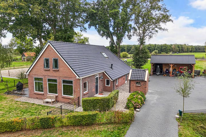 Photo 71 of Oldeberkoperweg 15