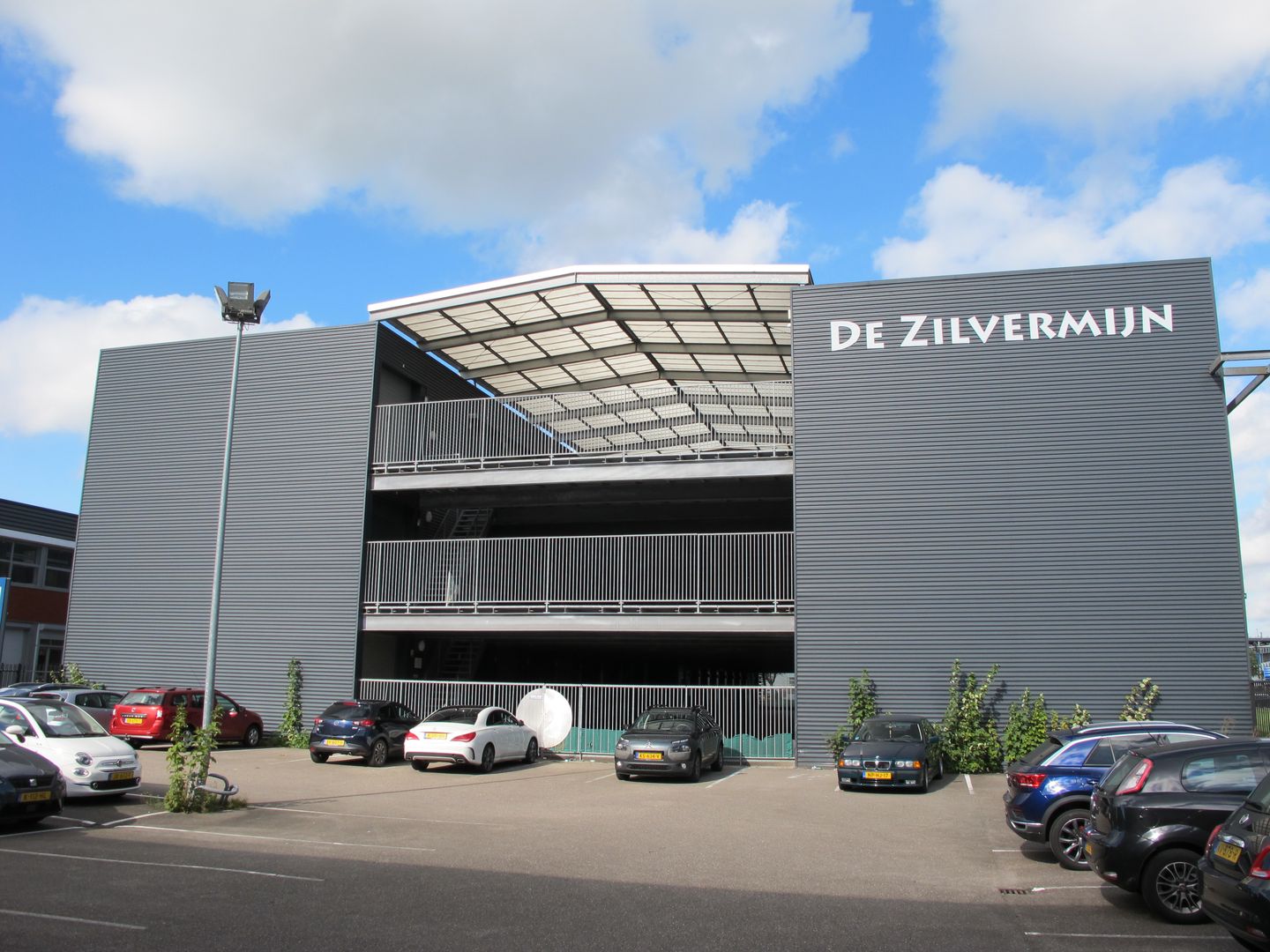 Bekijk foto 2 van Hoogoorddreef 47-F