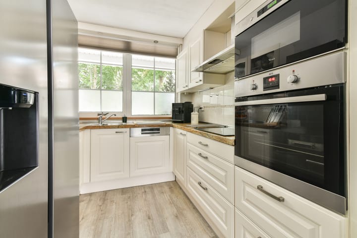 Foto 3 van Schrijnwerker 103