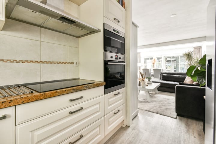 Foto 10 van Schrijnwerker 103