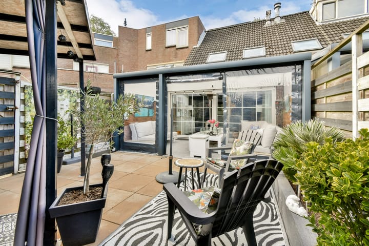 Foto 12 van Schrijnwerker 103