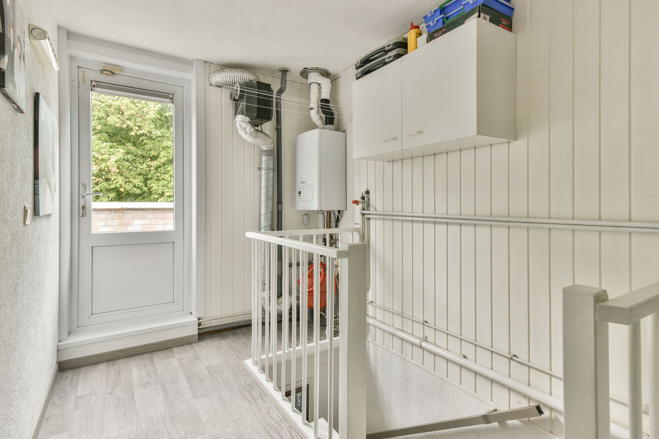 Foto 21 van Schrijnwerker 103