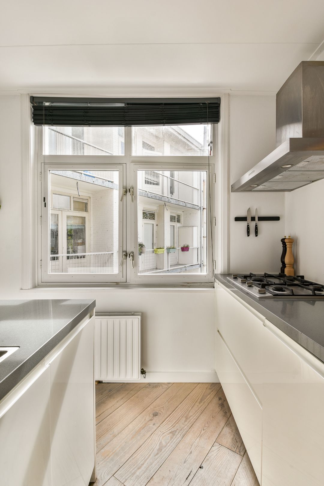 Foto 2 van Van Rensselaerstraat 5-2