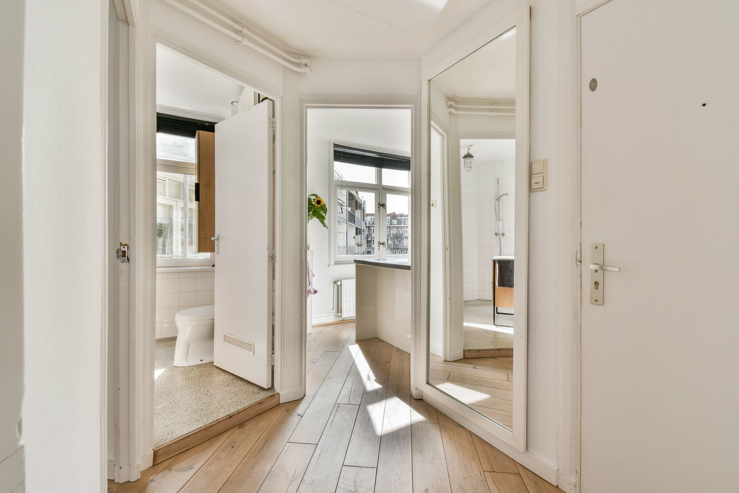 Foto 4 van Van Rensselaerstraat 5-2