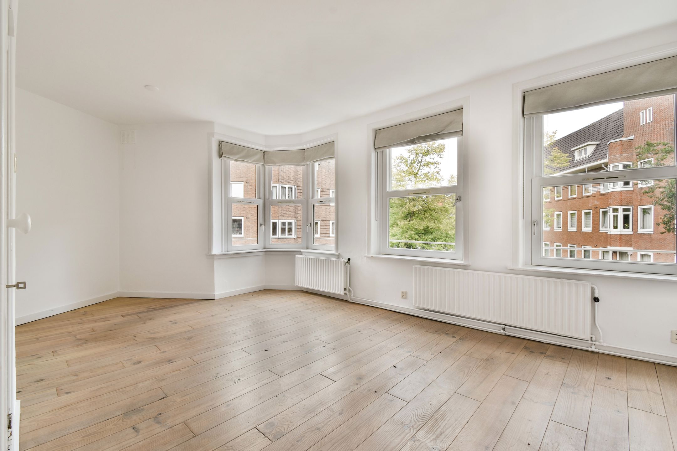 Foto 6 van Van Rensselaerstraat 5-2