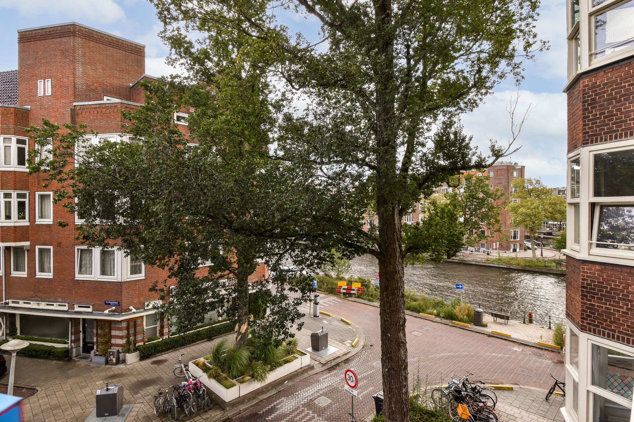 Foto 9 van Van Rensselaerstraat 5-2