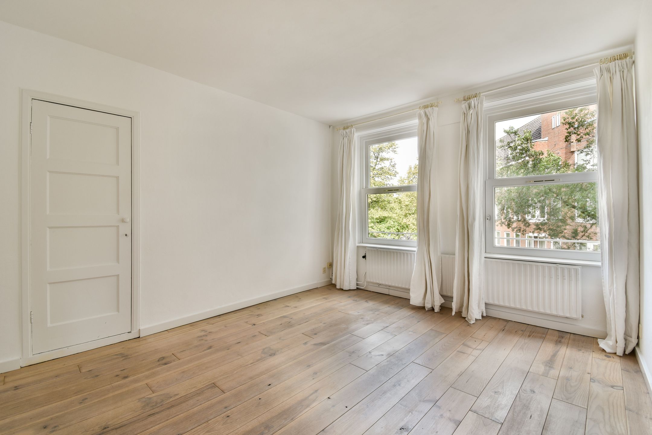 Foto 12 van Van Rensselaerstraat 5-2