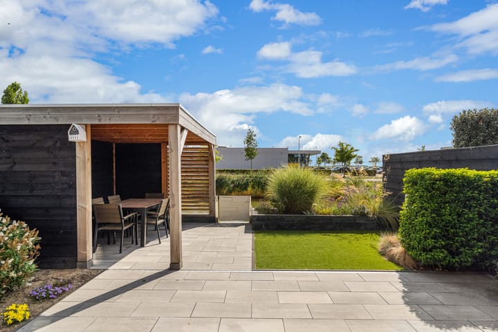 Foto 2 van Vleugel 82