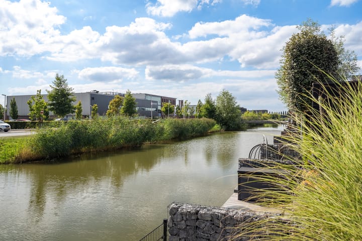 Foto 13 van Vleugel 82