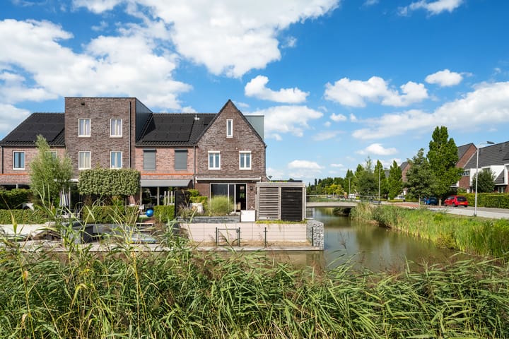 Foto 17 van Vleugel 82