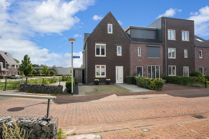 Foto 19 van Vleugel 82