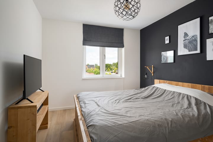 Foto 23 van Vleugel 82