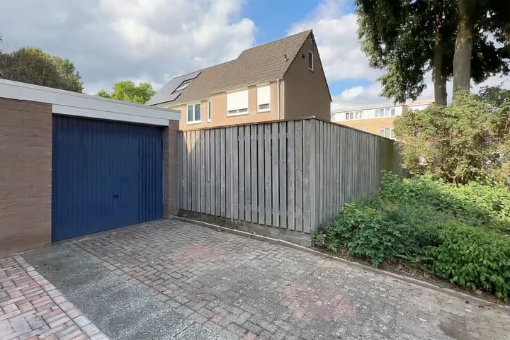 Foto 2 van Lisztstraat 4