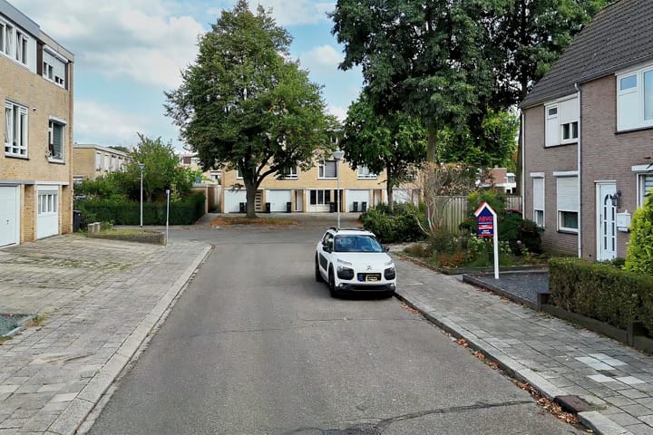 Foto 40 van Lisztstraat 4