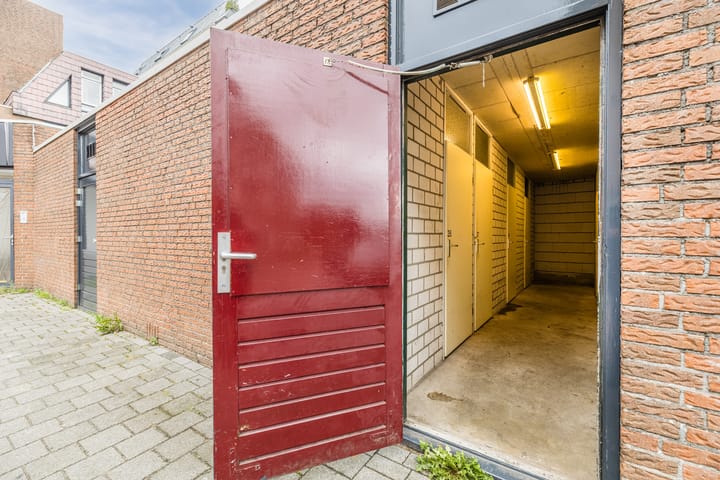Photo 20 of Kruisstraat 43