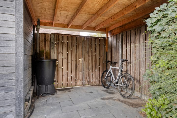 Foto 28 van Pieter Florisstraat 36