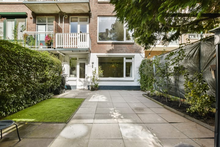 Photo 3 of Schiedamseweg 240