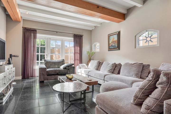 Foto 21 van Burgemeester van Erpstraat 60