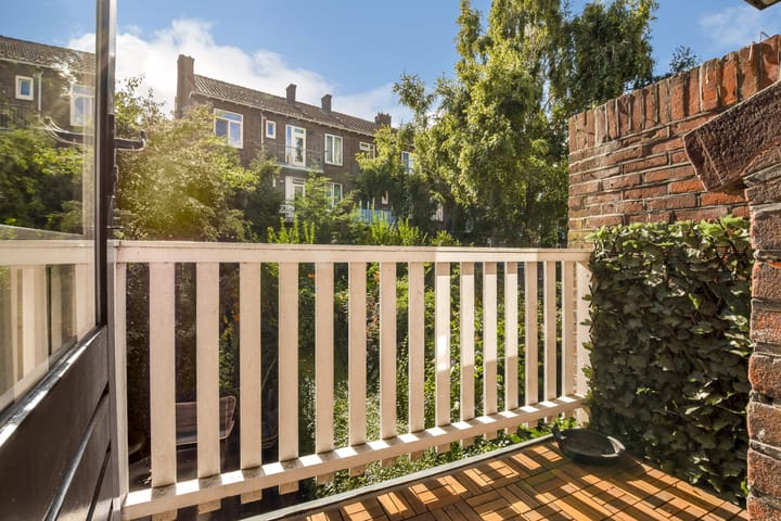 Photo 13 of Schiedamseweg 240