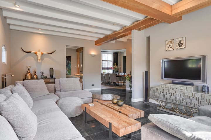 Foto 25 van Burgemeester van Erpstraat 60