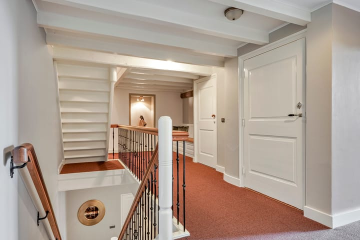 Foto 38 van Burgemeester van Erpstraat 60