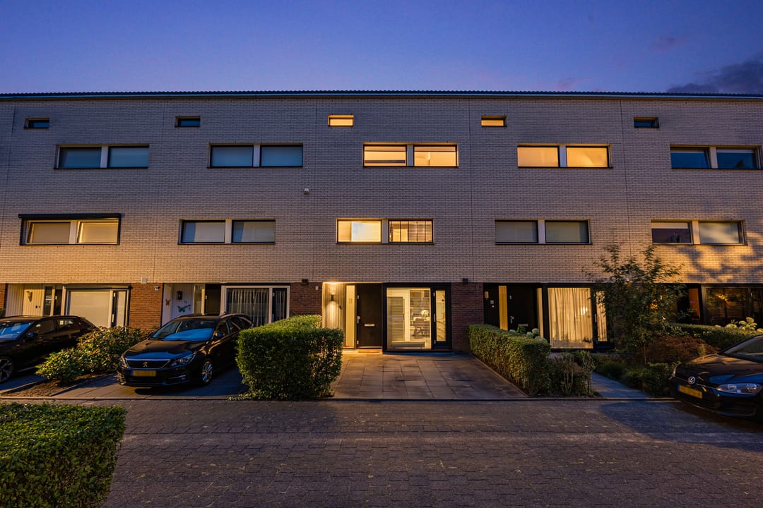 Foto 1 van Waregemstraat 8