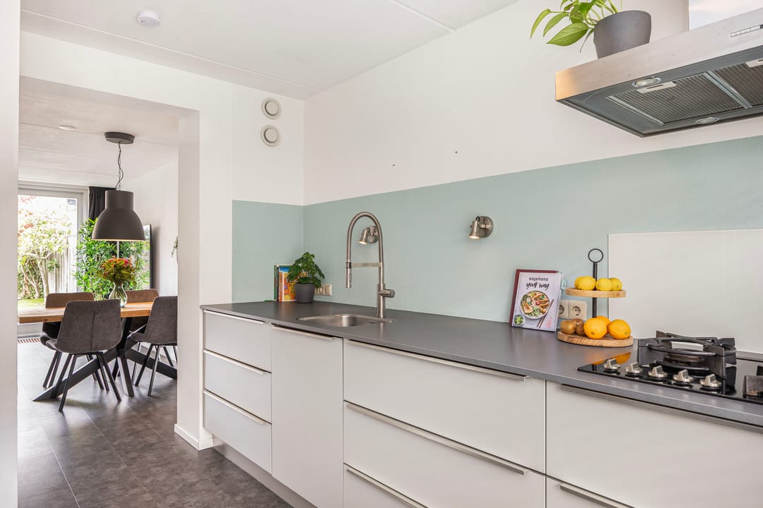 Foto 16 van Waregemstraat 8